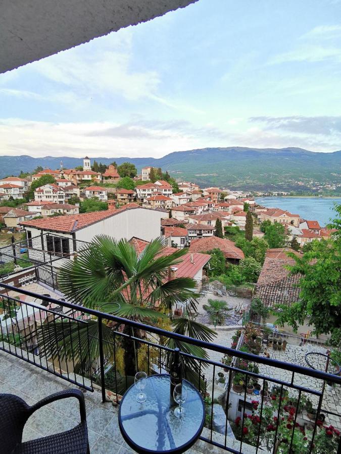 Apartments Veronika Охрид Екстер'єр фото