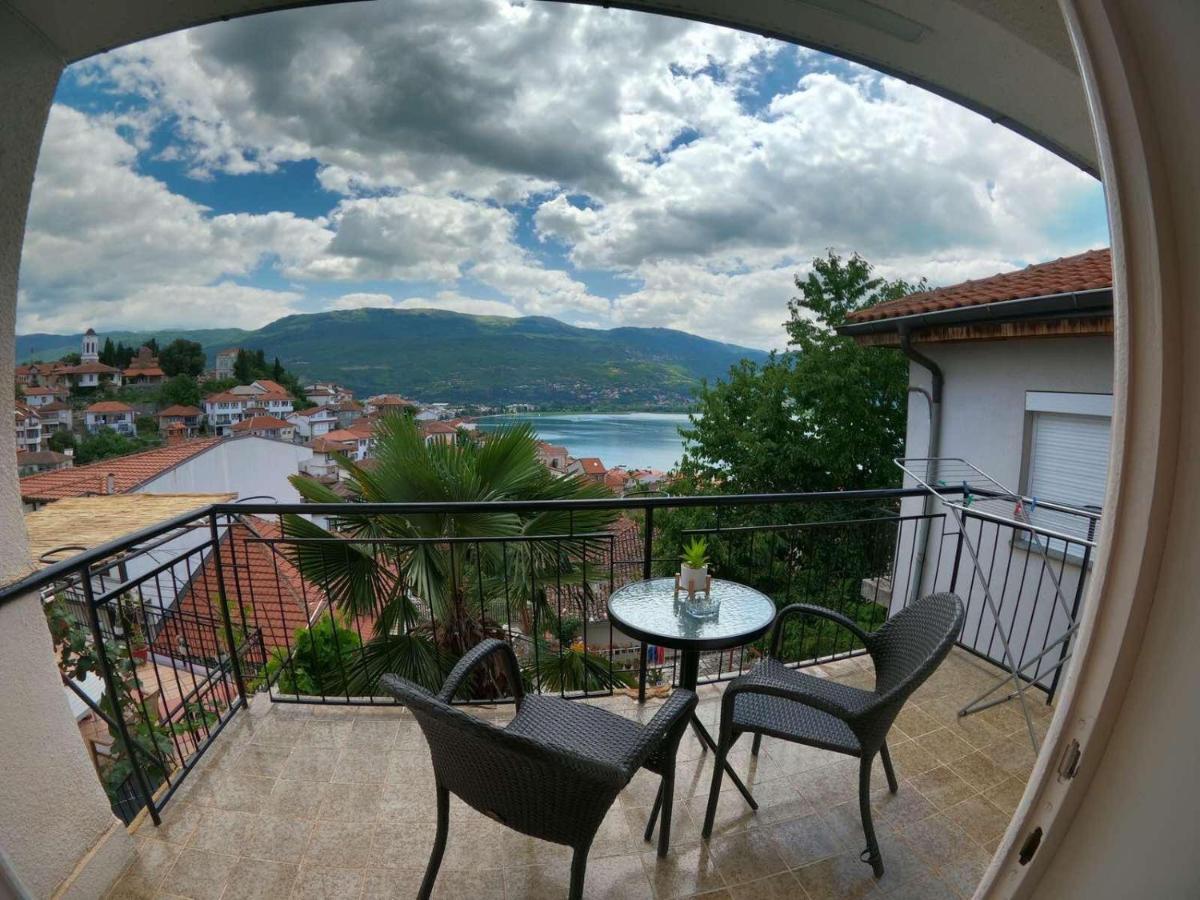 Apartments Veronika Охрид Екстер'єр фото