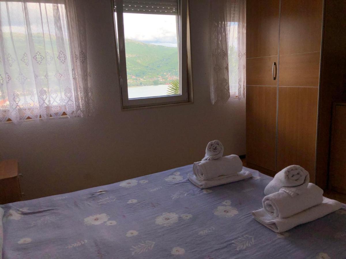 Apartments Veronika Охрид Екстер'єр фото